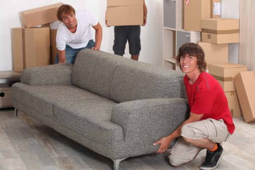 Local moving van planning around Merton streets and access points
