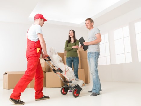 Local moving team handling access and parking challenges in Merton